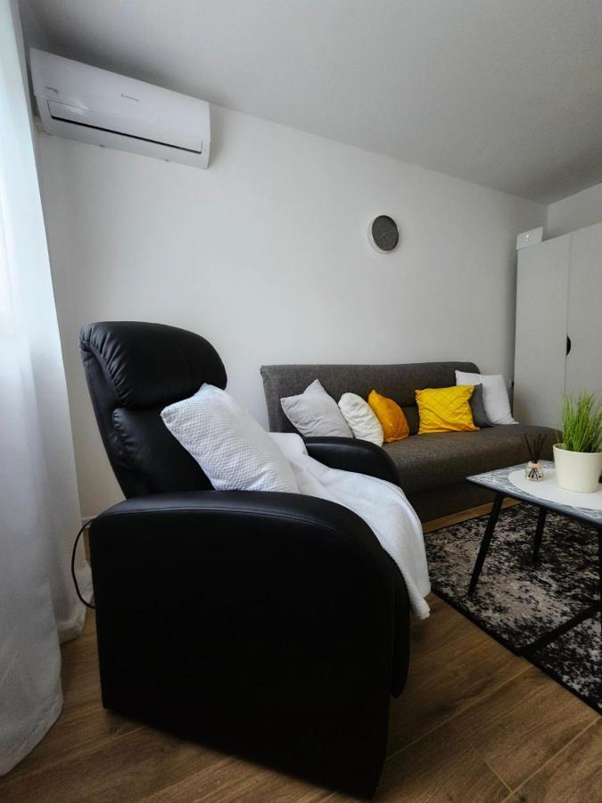 Marija Apartman Osijek Exterior photo